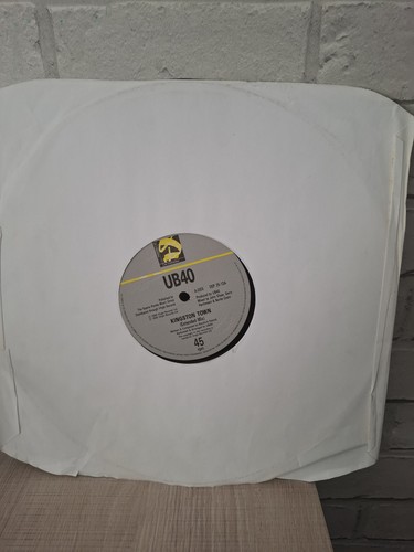 Ub40 kingston town - town, 12"